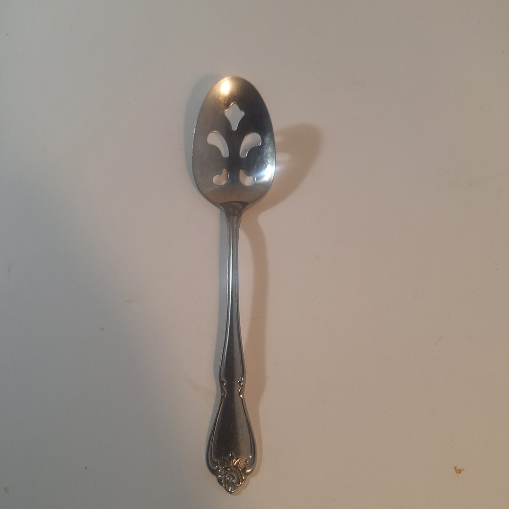 Oneida ARBOR ROSE TRUE ROSE 1881 Rogers Ltd Stainless Flatware Choice